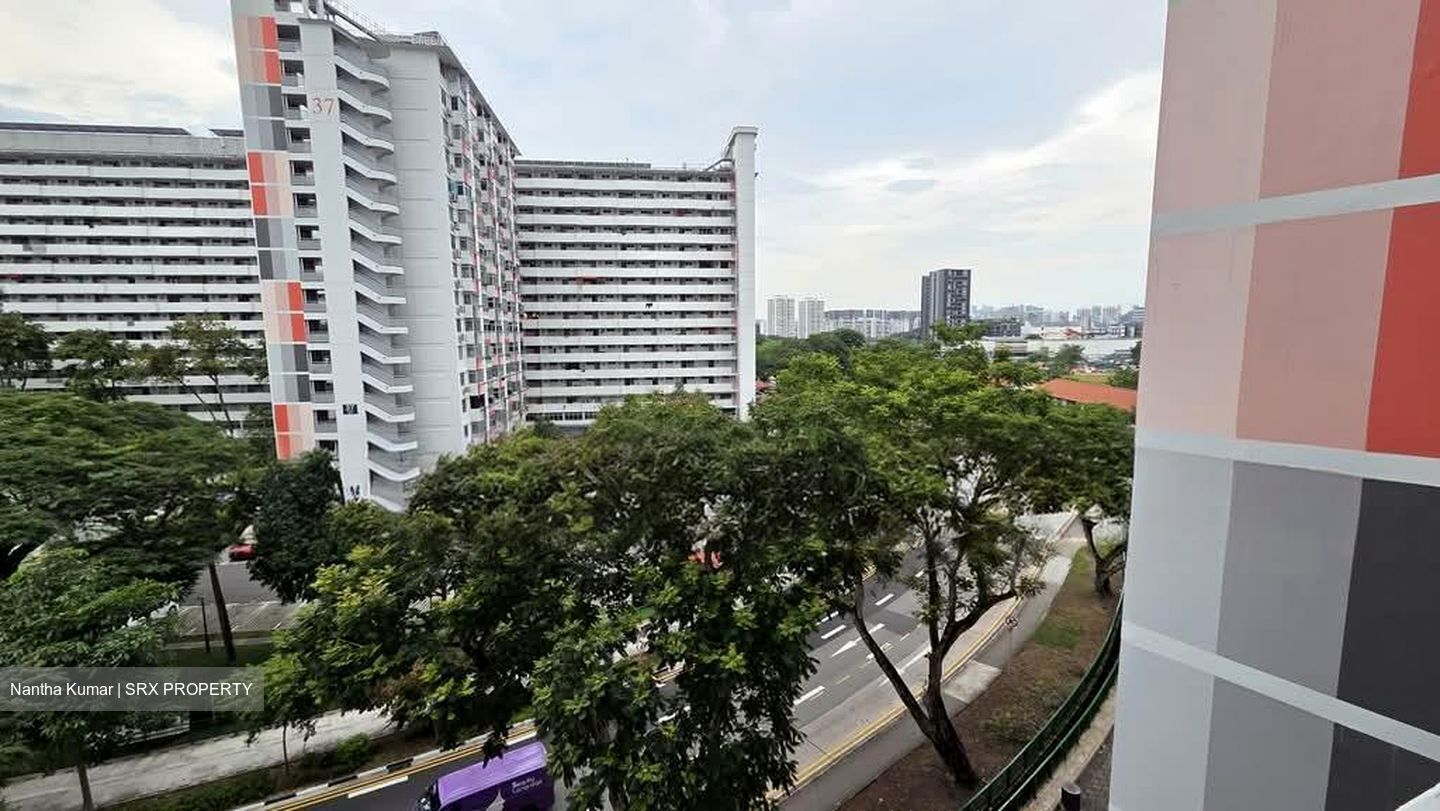 Blk 35 Circuit Road (Geylang), HDB 3 Rooms #581354371